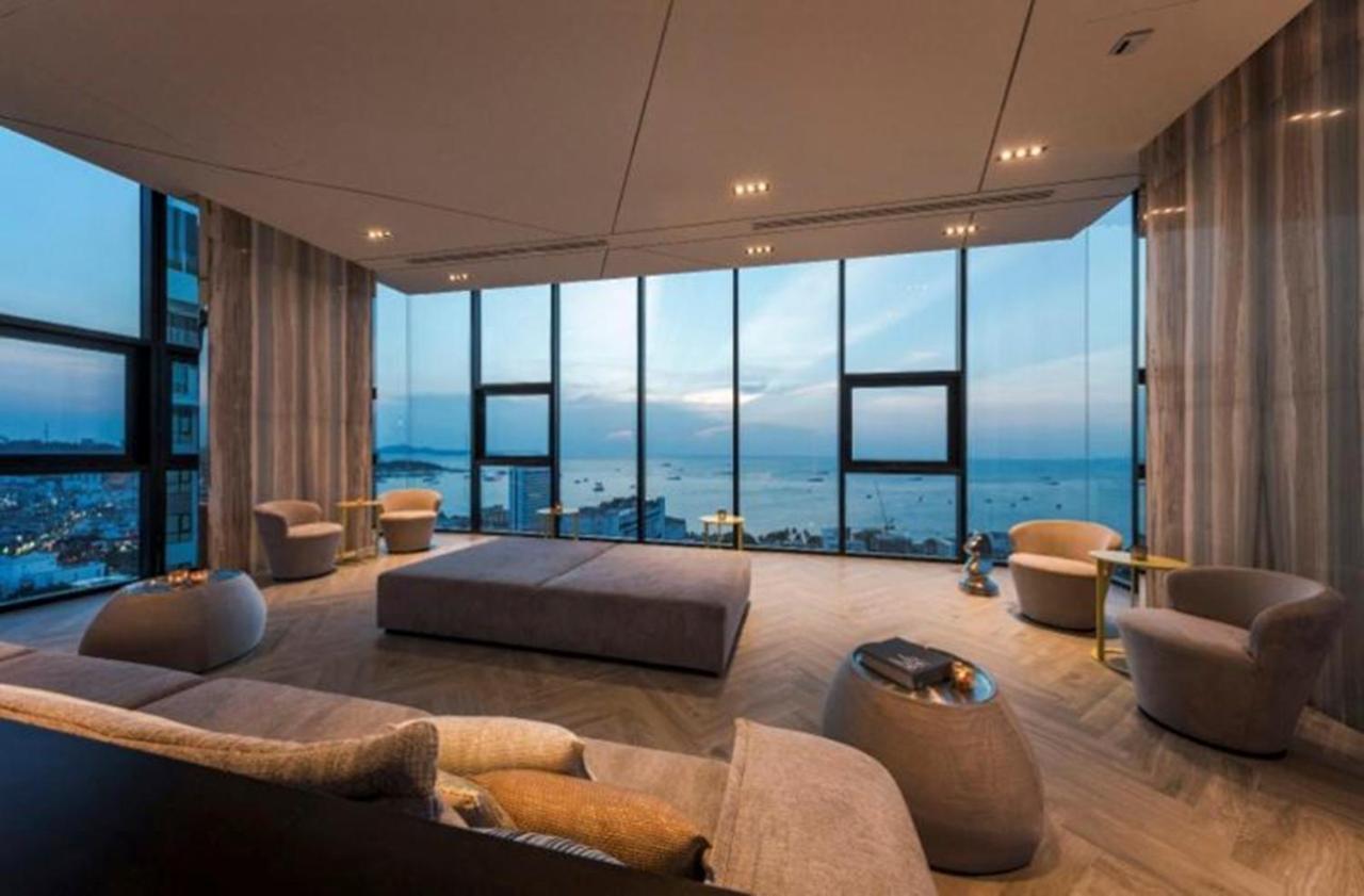 The Base Central Apartments Pattaya Esterno foto