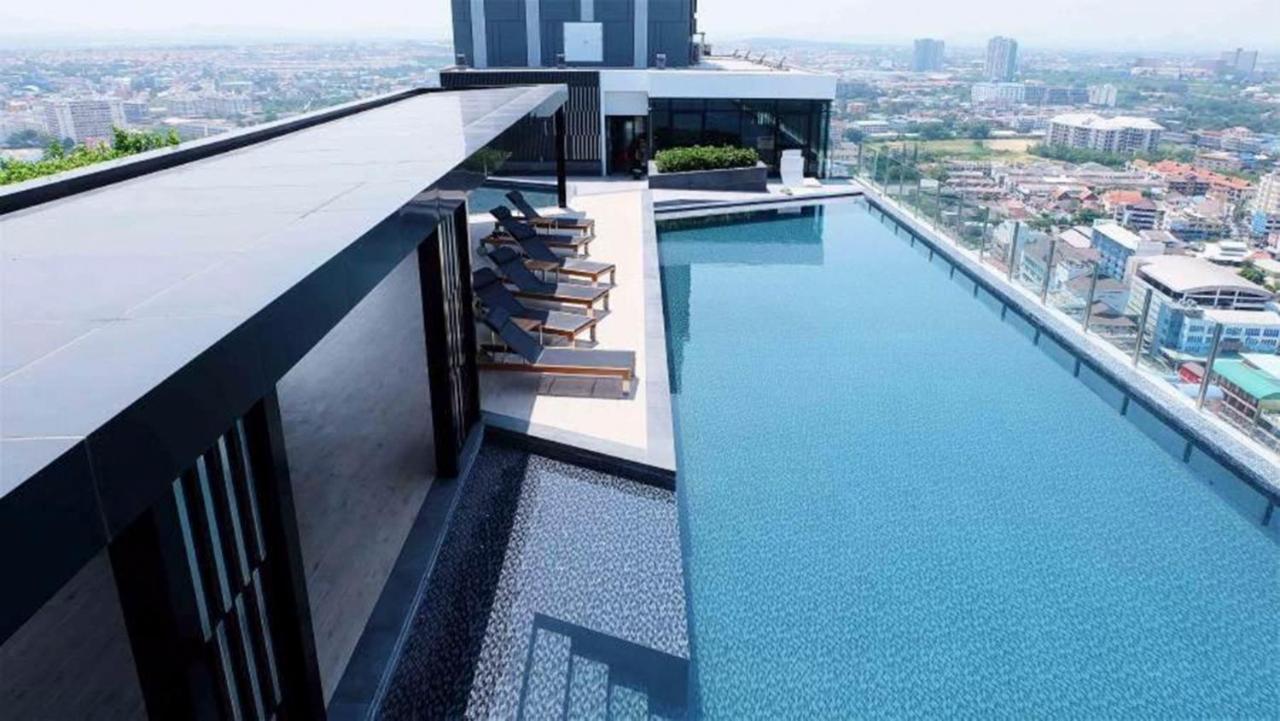 The Base Central Apartments Pattaya Esterno foto