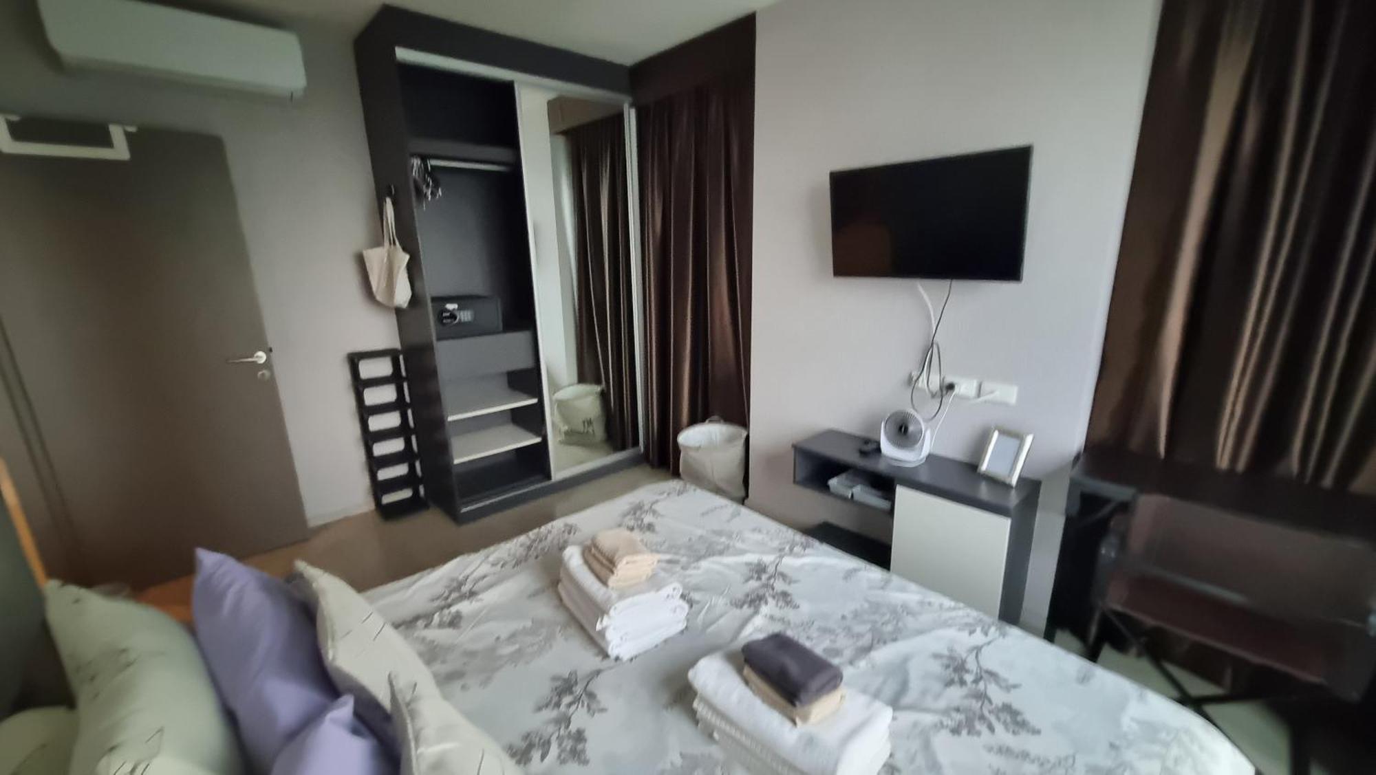 The Base Central Apartments Pattaya Esterno foto